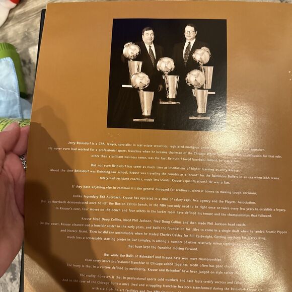 Chicago Bulls Portrait of an Era hardcover photo book‎ Michael Jordan 1998 - Picture 9 of 12